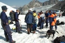 Уфимский альпинист застрял в расщелине Эльбруса и был спасен