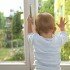 В Красноярске двое детей выпрыгнули из окна