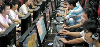 Китаянка родила в компьютерном клубе и сразу же продолжила игру