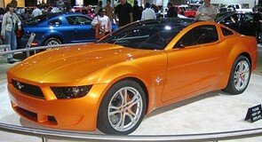 Обновленный «Мустанг» ушел с молотка за 300 тыс. долларов