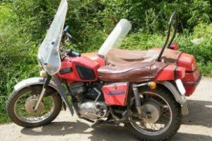Отсутствие защитного шлема и газовая стойка погубили нижегородского мотоциклиста