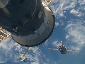 «Союз» успешно доставил космонавтов на МКС