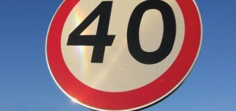 В Уфе на Демской дороге скорость движения ограничена до 40 км/час